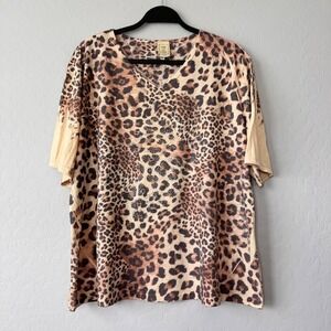 Jess & Jane Cheetah Print Rhinestone V-Neck T-Shirt Top Women's 2X‎